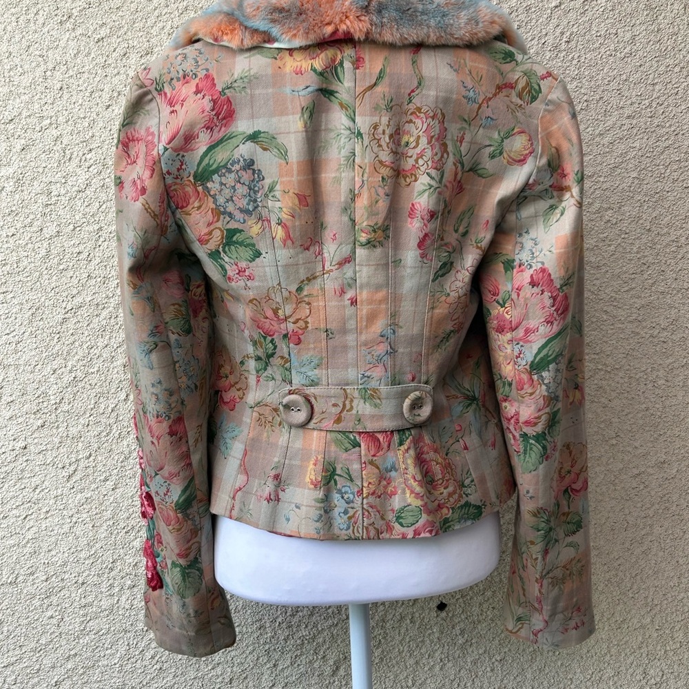 Women's Colorful Floral Vintage Jacket - Picture 2 of 7